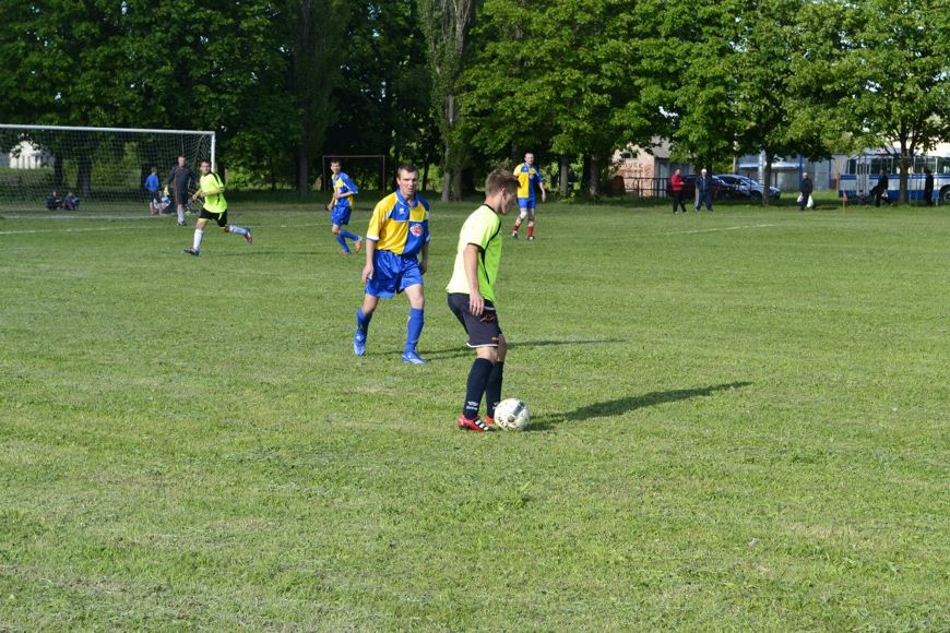 Іскра - Златокрай 16 травня 05