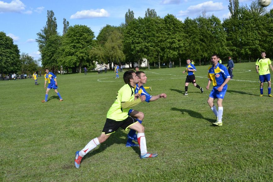 Іскра - Златокрай 16 травня 08