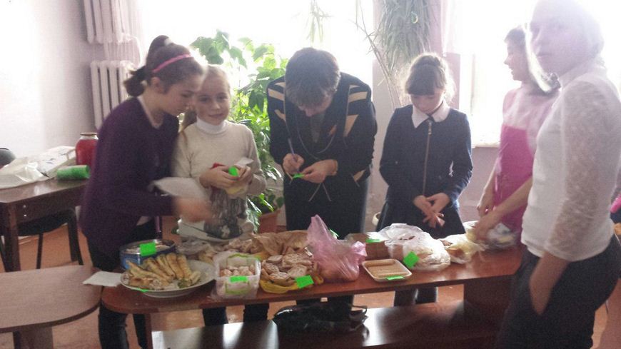 Благодійний ярмарок СШ1 3